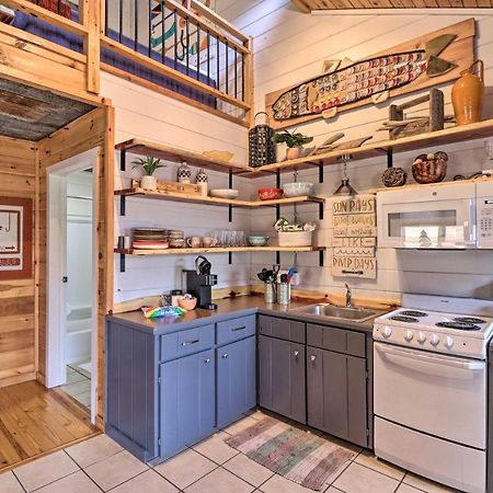 Cheery Pet-Friendly Studio With Shared Fire Pit Mountain View Bagian luar foto