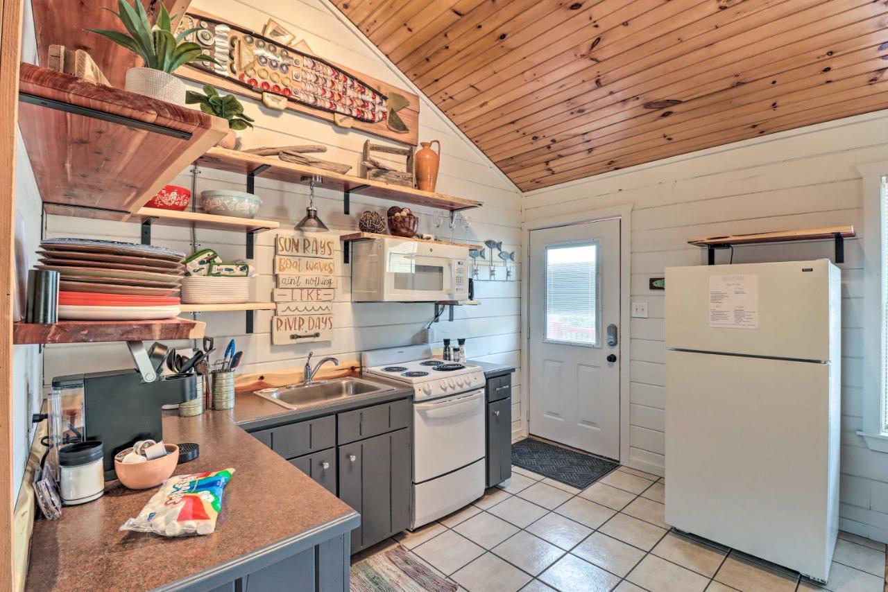 Cheery Pet-Friendly Studio With Shared Fire Pit Mountain View Bagian luar foto
