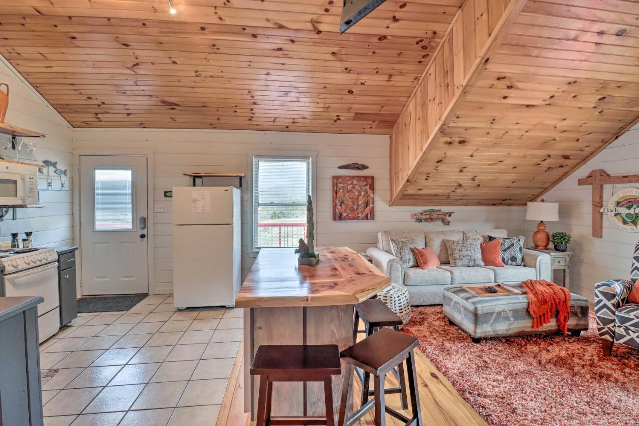 Cheery Pet-Friendly Studio With Shared Fire Pit Mountain View Bagian luar foto
