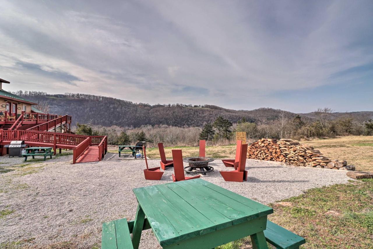 Cheery Pet-Friendly Studio With Shared Fire Pit Mountain View Bagian luar foto